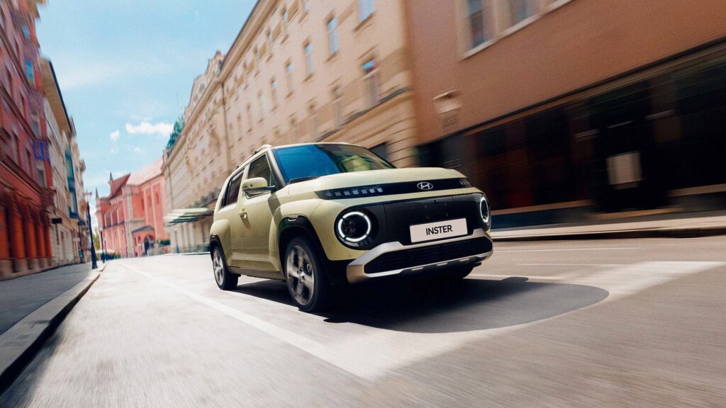 Hyundai INSTER Essential Standard Range